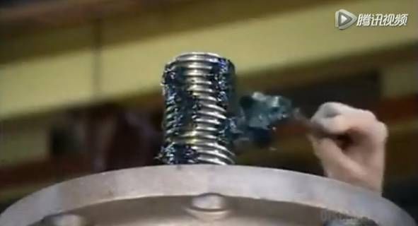 比人還大的大型閥門是怎么制造出來的?- 比人還大的大型閥門是怎么制造出來的?-